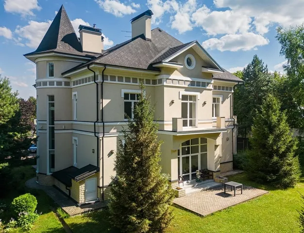 дом  в КП Горки-8, 16 км от МКАД