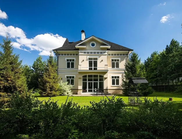 дом  в КП Горки-8, 16 км от МКАД