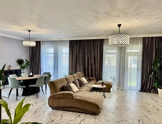 дом  в КП Павловы Озера, 14 км от МКАД