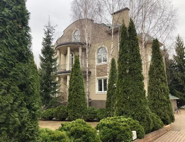 дом  в КП Жуковка, 9 км от МКАД