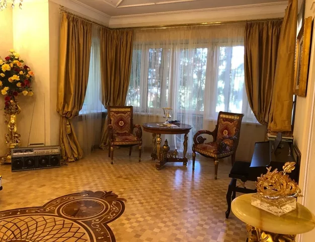 дом  в КП Жуковка, 9 км от МКАД