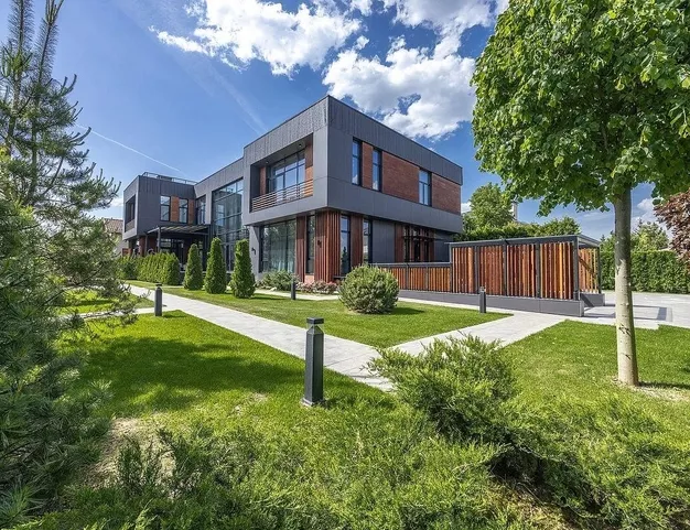 дом  в КП Миллениум Парк, 19 км от МКАД