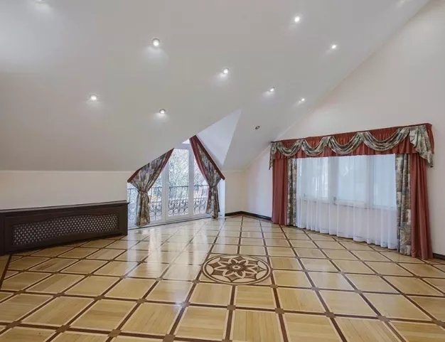 дом  в КП Усадьба Подушкинского Лесопарка, 9 км от МКАД