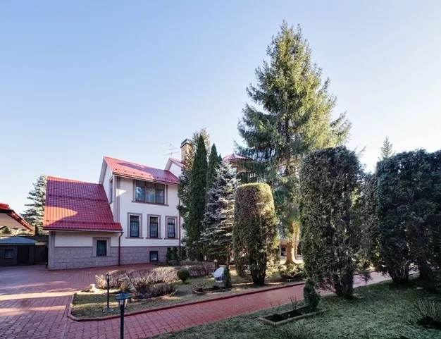дом  в КП Усадьба Подушкинского Лесопарка, 9 км от МКАД