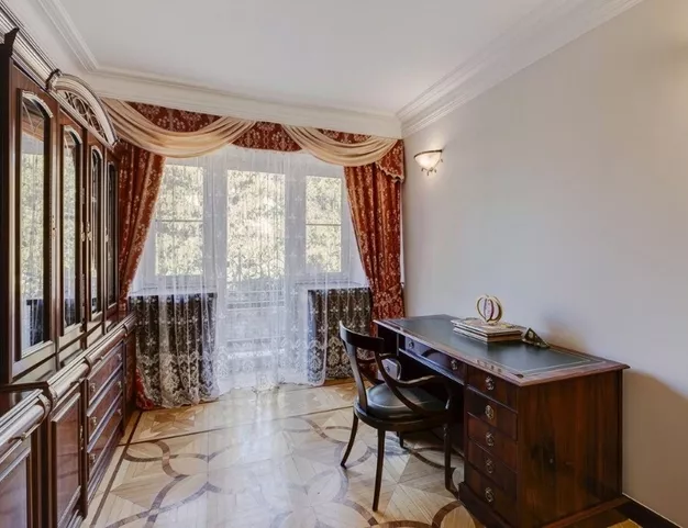 дом  в КП Усадьба Подушкинского Лесопарка, 9 км от МКАД