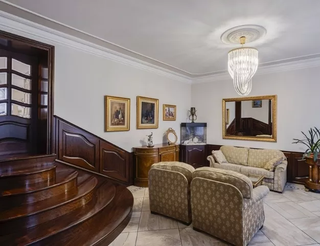 дом  в КП Усадьба Подушкинского Лесопарка, 9 км от МКАД