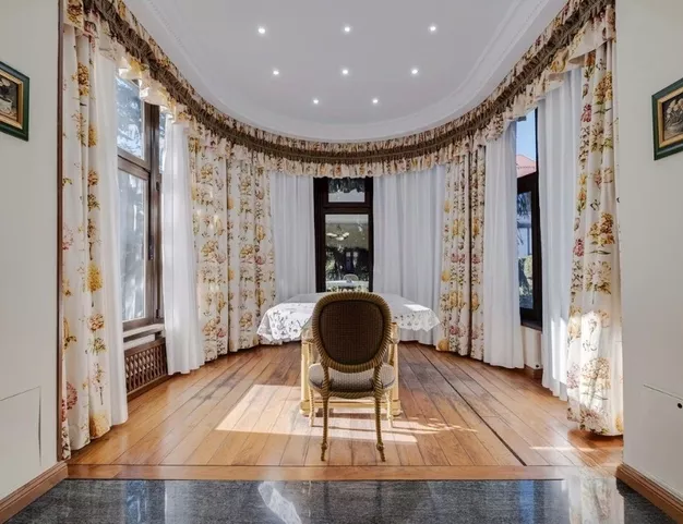 дом  в КП Усадьба Подушкинского Лесопарка, 9 км от МКАД