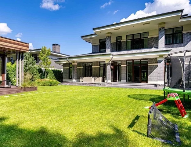 дом  в КП Ренессанс Парк, 19 км от МКАД