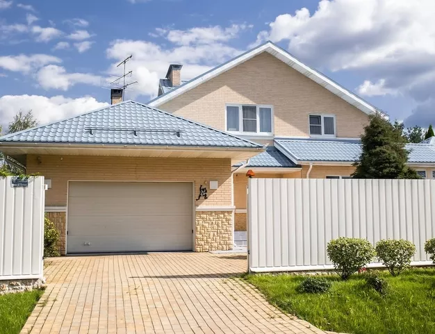 дом  в КП Озерное, 25 км от МКАД