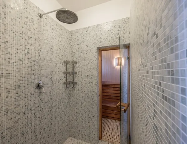 дом  в КП Покровский, 19 км от МКАД