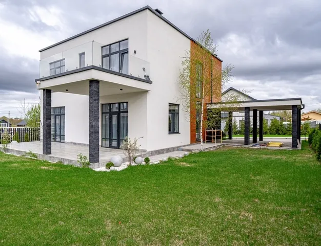 дом  в КП Павловы Озера, 14 км от МКАД