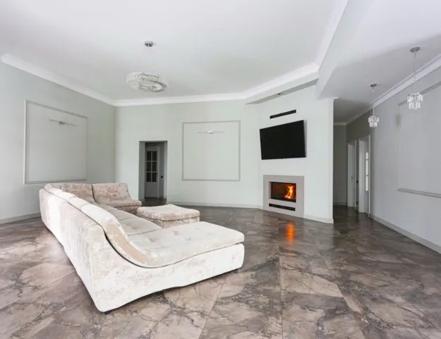 дом  в КП Лес и река, 14 км от МКАД