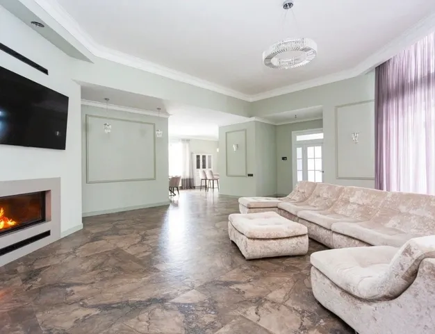 дом  в КП Лес и река, 14 км от МКАД