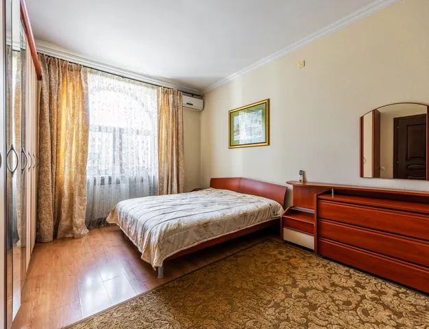 дом  в КП Береста, 2 км от МКАД