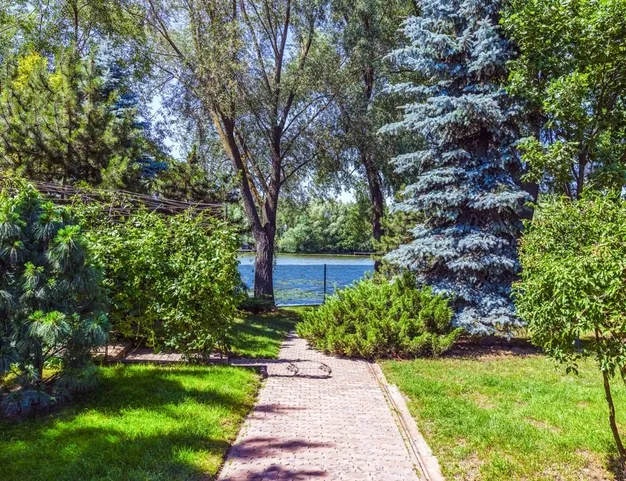 дом  в КП Береста, 2 км от МКАД