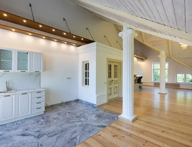 дом  в КП Солослово, 15 км от МКАД