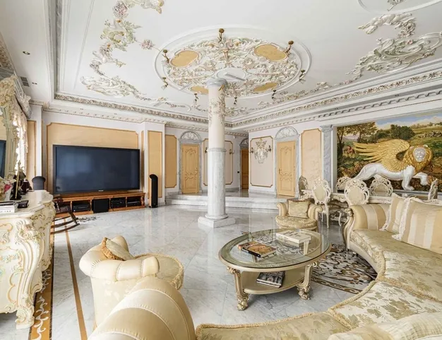 дом  в КП Третья Охота, 10 км от МКАД