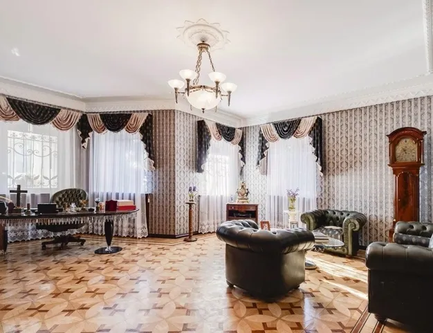 дом  в КП Усадьба Подушкинского Лесопарка, 9 км от МКАД