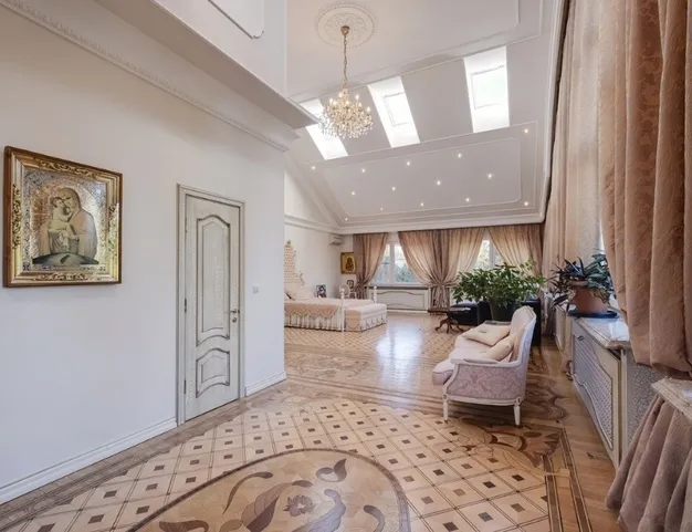 дом  в КП Усадьба Подушкинского Лесопарка, 9 км от МКАД