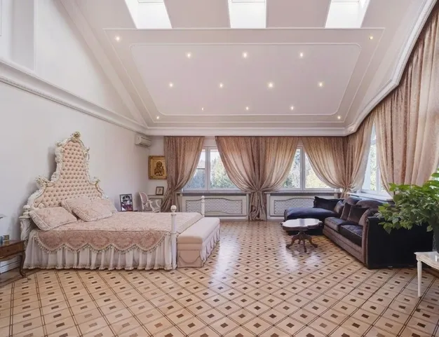 дом  в КП Усадьба Подушкинского Лесопарка, 9 км от МКАД