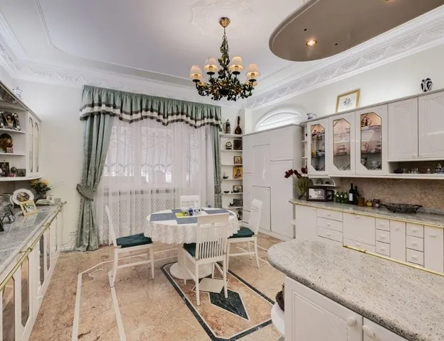 дом  в КП Усадьба Подушкинского Лесопарка, 9 км от МКАД