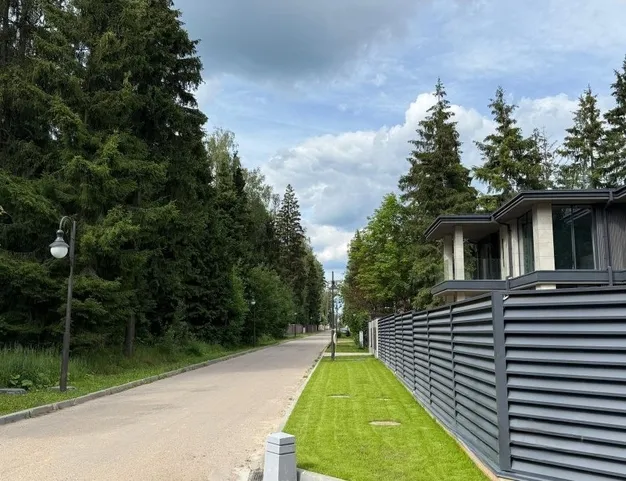 дом  в КП Лесные Зори, 25 км от МКАД