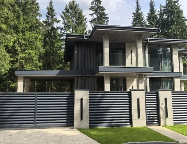 дом  в КП Лесные Зори, 25 км от МКАД