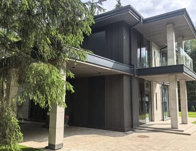 дом  в КП Лесные Зори, 25 км от МКАД