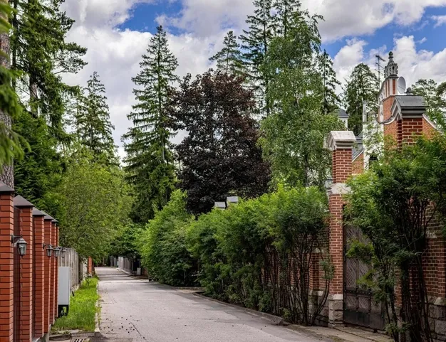 дом  в КП Жуковка-3, 9 км от МКАД