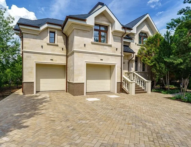 дом  в КП Третья Охота, 10 км от МКАД