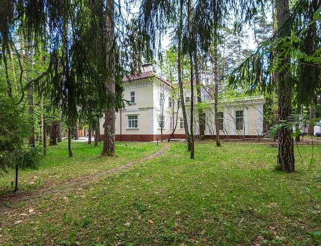дом  в КП Сосны-1, 25 км от МКАД