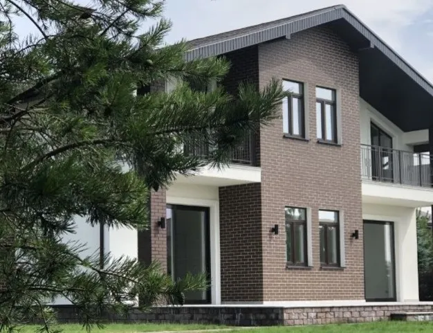 дом  в КП Павловы Озера, 14 км от МКАД