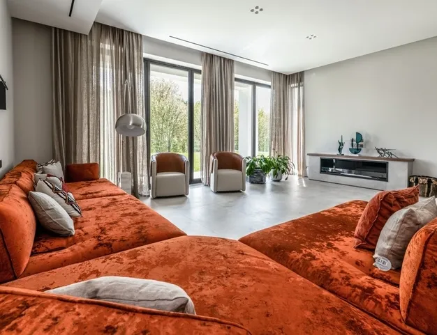 дом  в КП Заречный, 18 км от МКАД