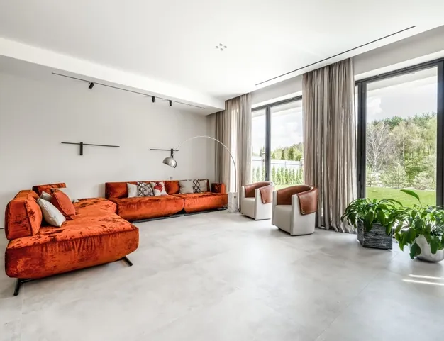 дом  в КП Заречный, 18 км от МКАД