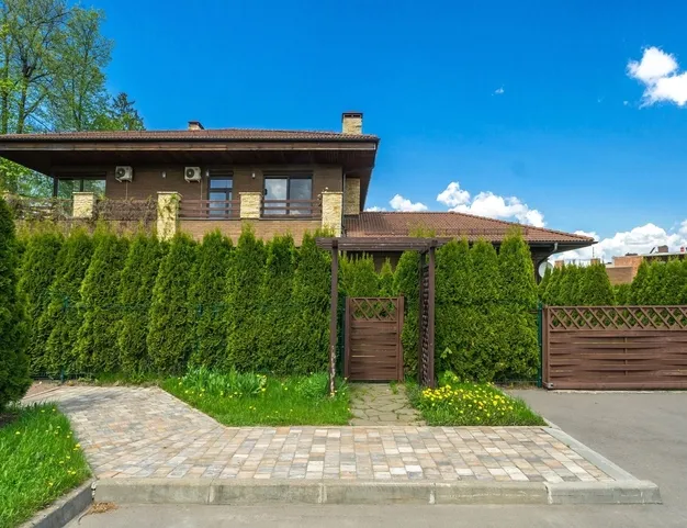 дом  в КП Ивановское, 20 км от МКАД