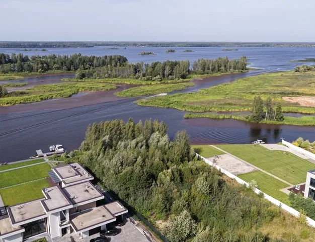 участок  в КП Конаково Ривер Клаб, 120 км от МКАД