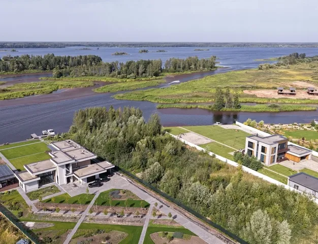 участок  в КП Конаково Ривер Клаб, 120 км от МКАД