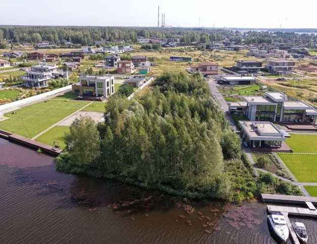 участок  в КП Конаково Ривер Клаб, 120 км от МКАД