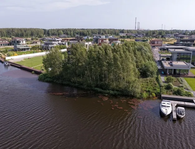 участок  в КП Конаково Ривер Клаб, 120 км от МКАД