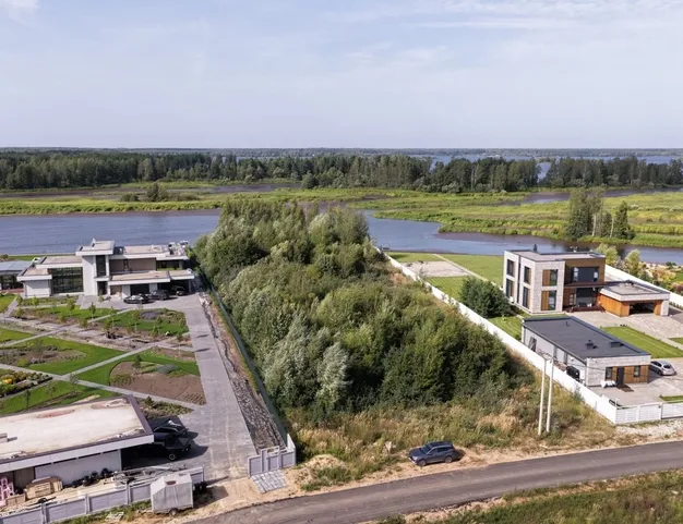 участок  в КП Конаково Ривер Клаб, 120 км от МКАД