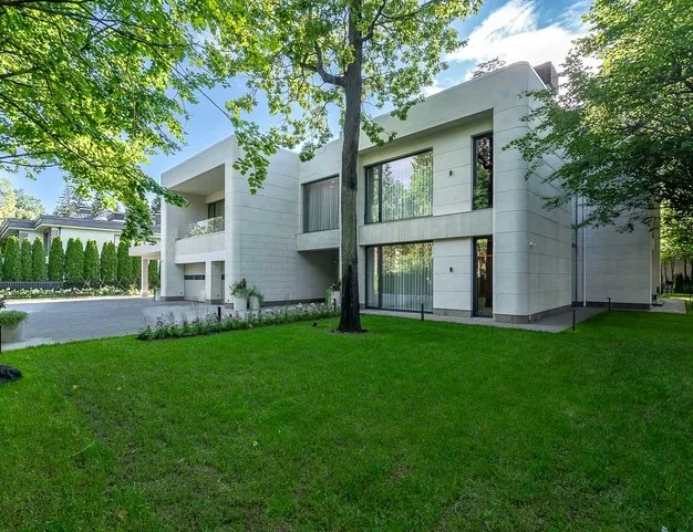 дом  в КП Николино, 23 км от МКАД