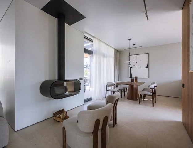 дом  в КП Павловы Озера, 14 км от МКАД