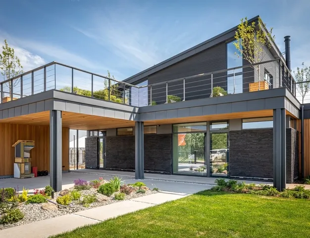 дом  в КП Павловы Озера, 14 км от МКАД