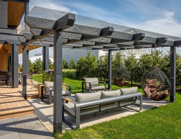 дом  в КП Павловы Озера, 14 км от МКАД