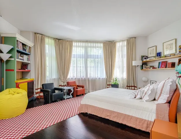 дом  в КП Переделкино, 5 км от МКАД