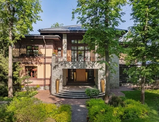 дом  в КП Переделкино, 5 км от МКАД