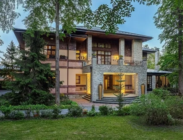 дом  в КП Переделкино, 5 км от МКАД