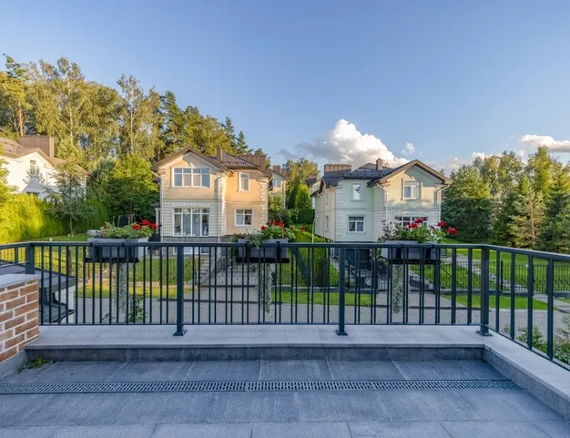 дом  в КП Усово-8, 11 км от МКАД