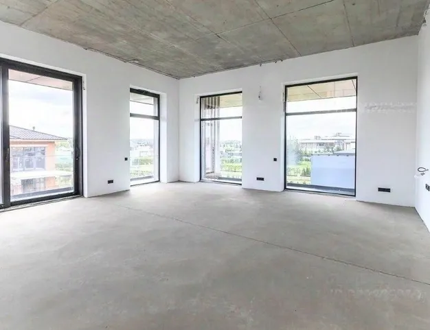 дом  в КП Миллениум Парк, 19 км от МКАД