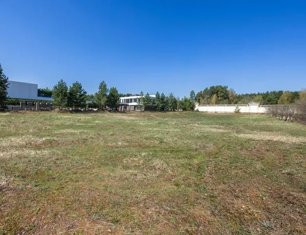 участок  в КП Ренессанс Парк, 19 км от МКАД